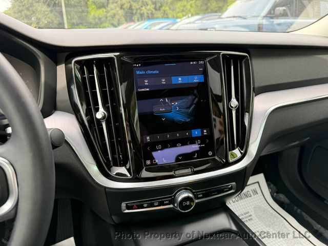2024 Volvo S60 B5 AWD Core Dark Theme - 22901506 - 17