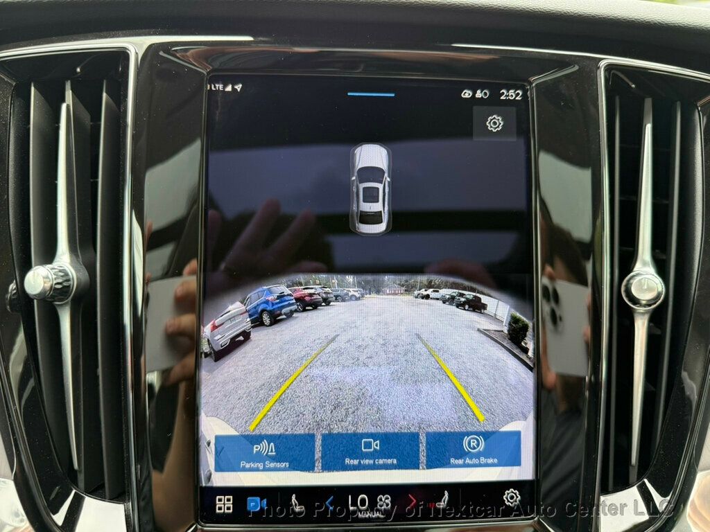 2024 Volvo S60 B5 AWD Core photo 19