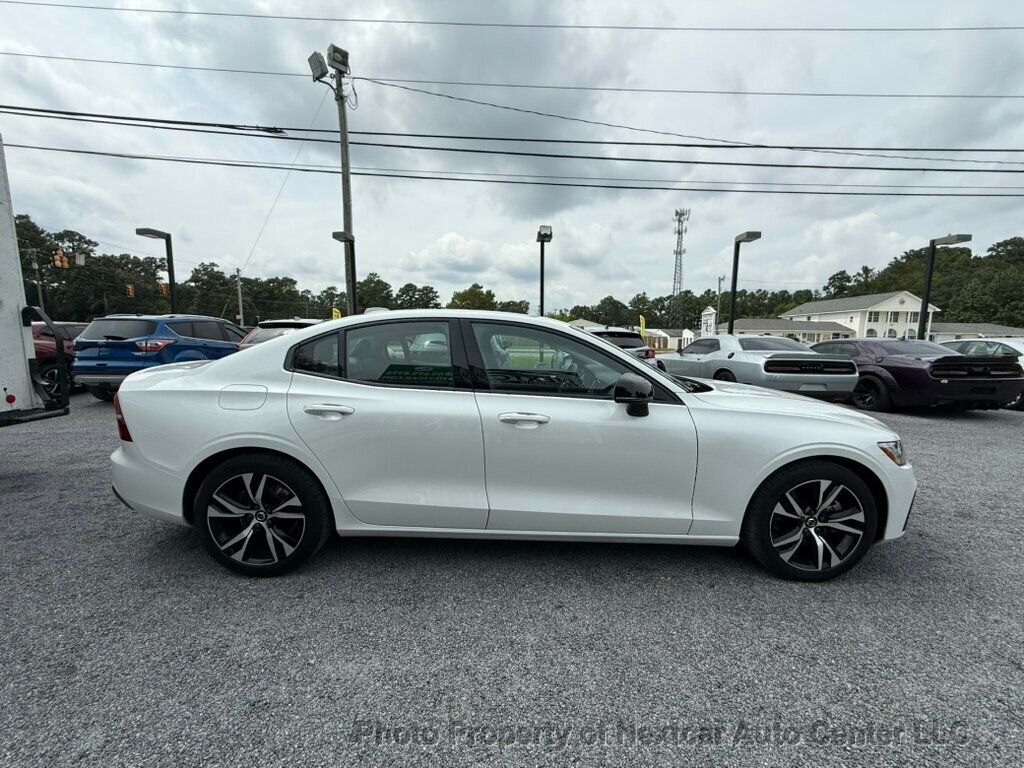 2024 Volvo S60 B5 AWD Core photo 6
