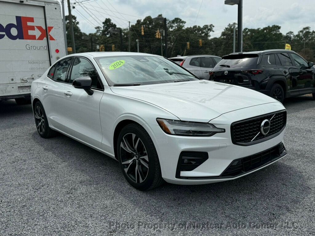 2024 Volvo S60 B5 AWD Core photo 7