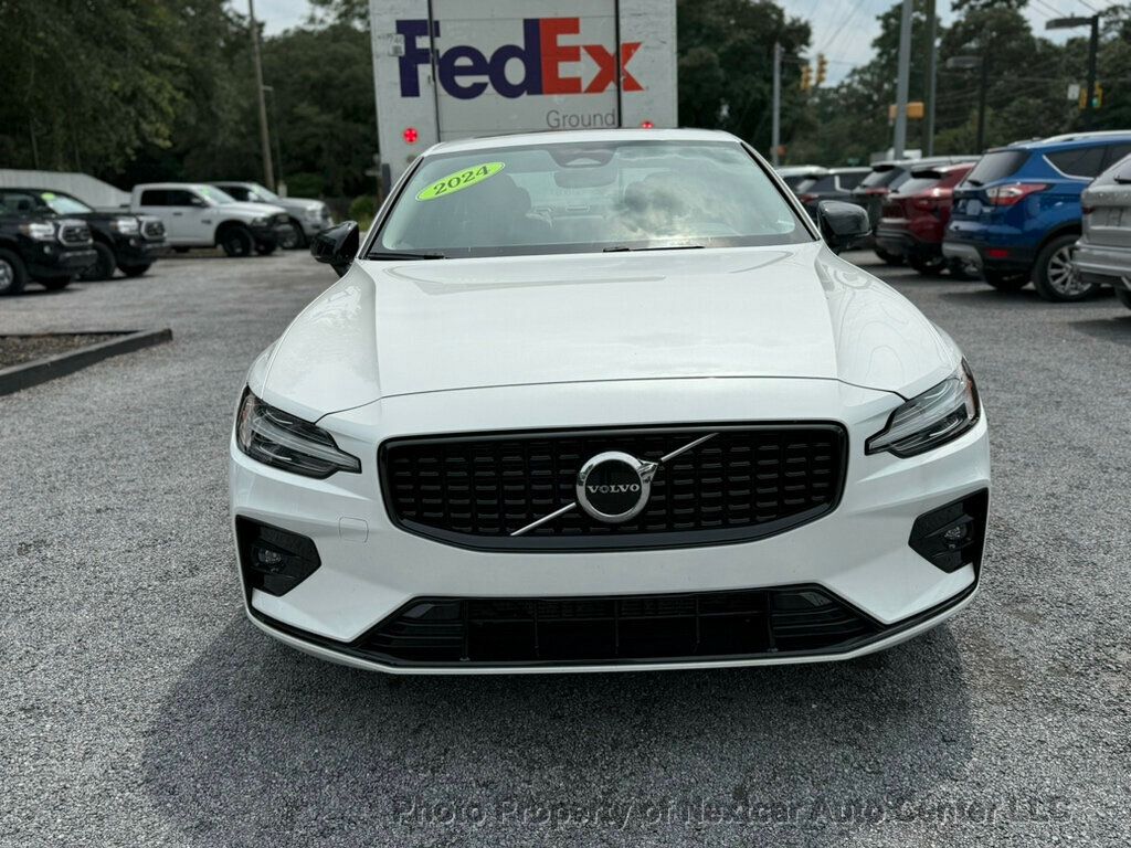2024 Volvo S60 B5 AWD Core photo 8
