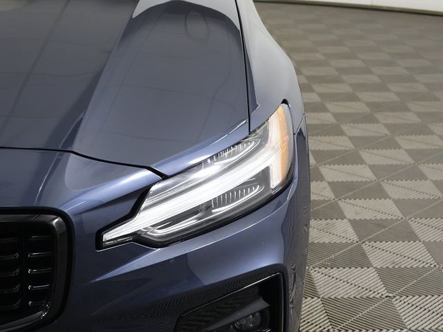 2024 Volvo S60 B5 AWD Core Dark Theme - 22960854 - 14