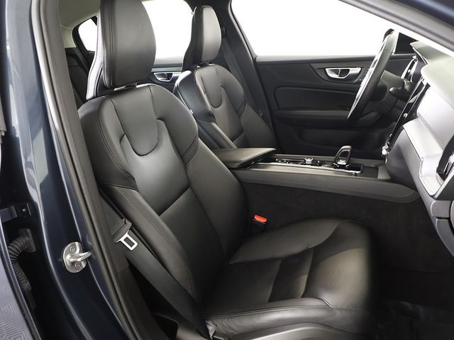 2024 Volvo S60 B5 AWD Core Dark Theme - 22960854 - 32