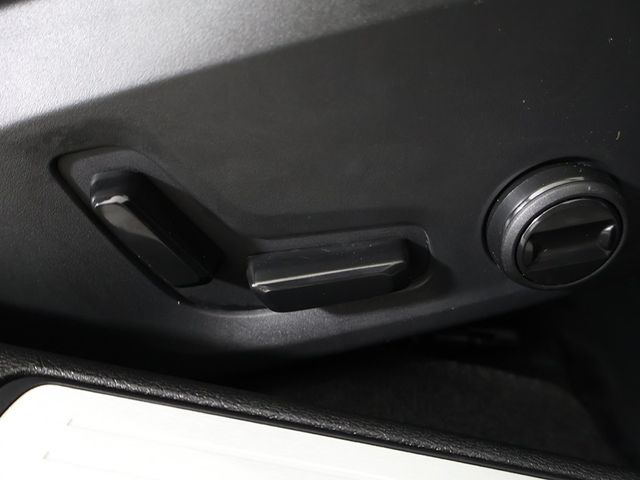2024 Volvo S60 B5 AWD Core Dark Theme - 22960854 - 34