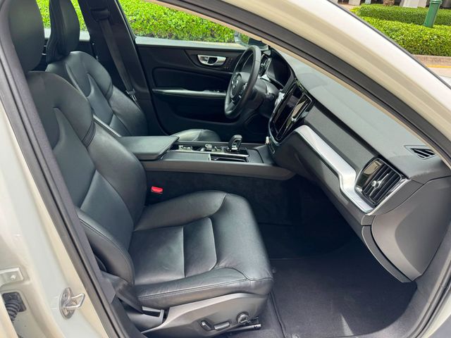2024 Volvo S60 B5 AWD Core Dark Theme - 23037290 - 10