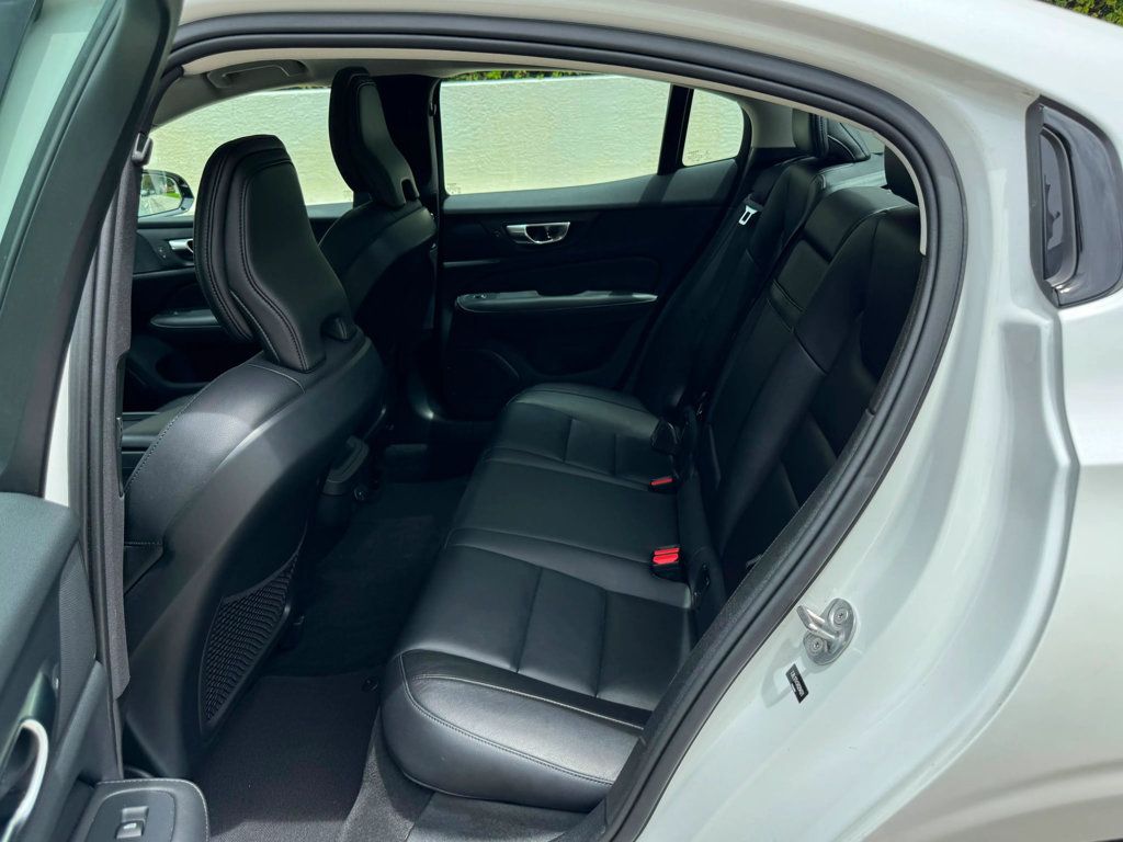 2024 Volvo S60 B5 AWD Core Dark Theme - 23037290 - 14