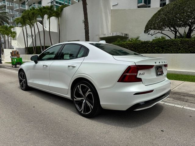 2024 Volvo S60 B5 AWD Core Dark Theme - 23037290 - 4