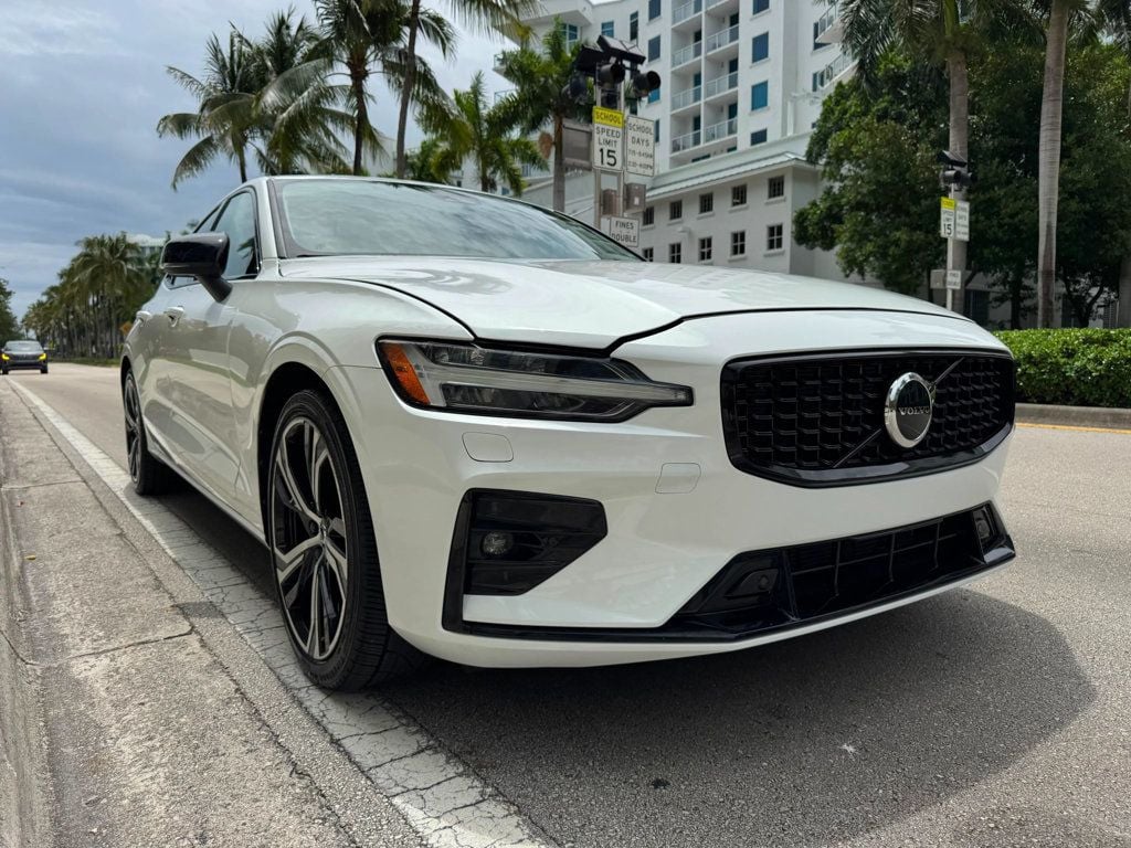 2024 Volvo S60 B5 AWD Core Dark Theme - 23037290 - 7