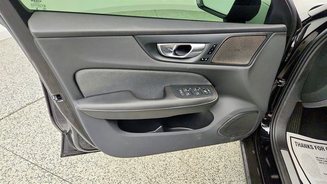 2024 Volvo S60 B5 AWD Plus Black Edition w/ harman/kardon & Climate Package - 23044888 - 10