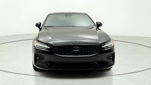 2024 Volvo S60 B5 AWD Plus Black Edition w/ harman/kardon & Climate Package - 23044888 - 1