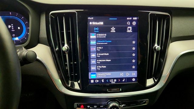 2024 Volvo S60 B5 AWD Plus Black Edition w/ harman/kardon & Climate Package - 23044888 - 19