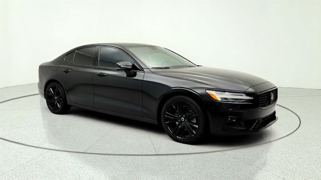 2024 Volvo S60 B5 AWD Plus Black Edition w/ harman/kardon & Climate Package - 23044888 - 2