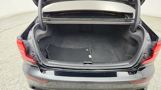 2024 Volvo S60 B5 AWD Plus Black Edition w/ harman/kardon Sound & Climate Pkg - 23020945 - 20