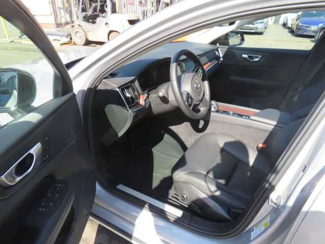 2024 Volvo S60 B5 AWD Plus Dark Theme - 23017563 - 11