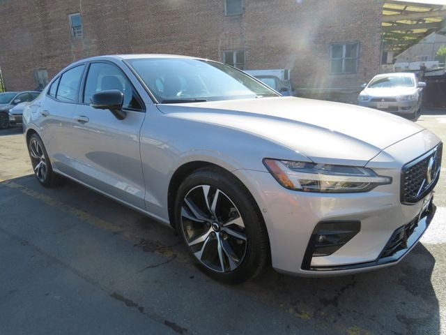 2024 Volvo S60 B5 AWD Plus Dark Theme - 23017563 - 2