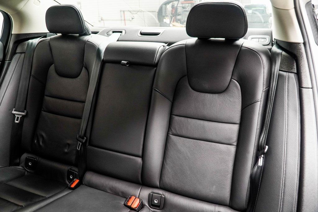 2024 Volvo S60 B5 AWD Plus photo 36
