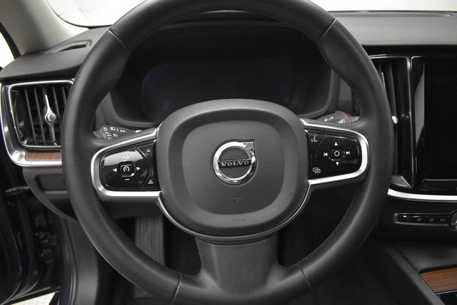 2024 Volvo S60 B5 AWD Plus Dark Theme - 22974569 - 18