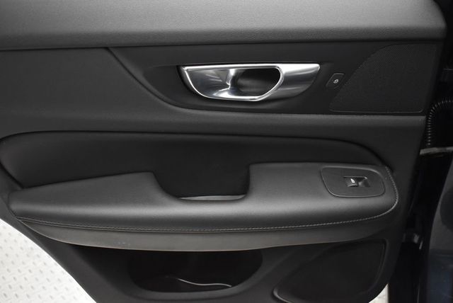 2024 Volvo S60 B5 AWD Plus Dark Theme - 22974569 - 31