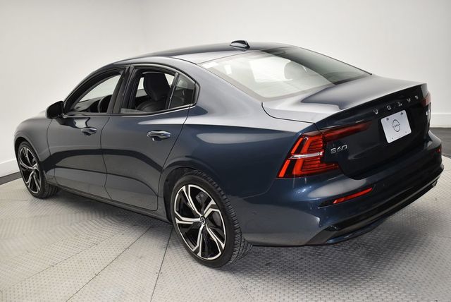 2024 Volvo S60 B5 AWD Plus Dark Theme - 22974569 - 6