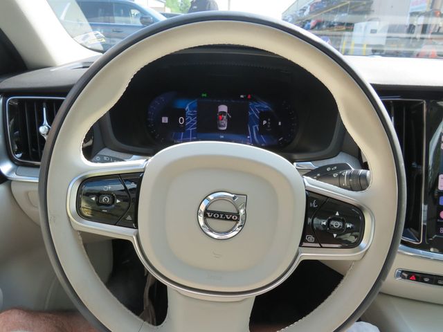 2024 Volvo S60 B5 AWD Plus Dark Theme (Clear Title) - 23052724 - 12