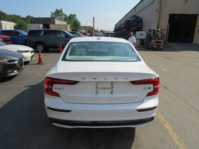 2024 Volvo S60 B5 AWD Plus Dark Theme (Clear Title) - 23052724 - 4