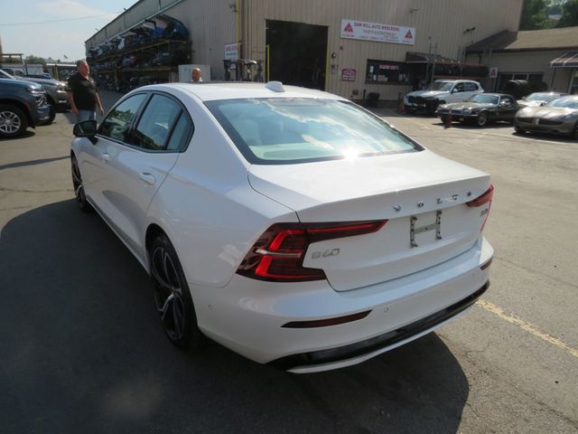 2024 Volvo S60 B5 AWD Plus Dark Theme (Clear Title) - 23052724 - 6