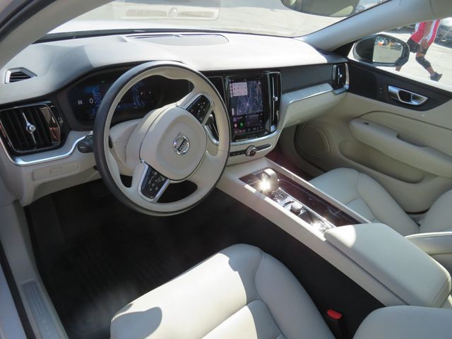 2024 Volvo S60 B5 AWD Plus Dark Theme (Clear Title) - 23052724 - 8