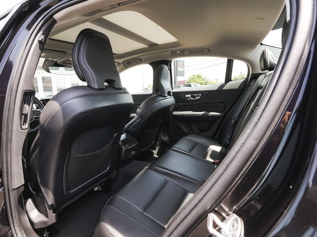 2024 Volvo S60 B5 Core Dark - 23076530 - 33