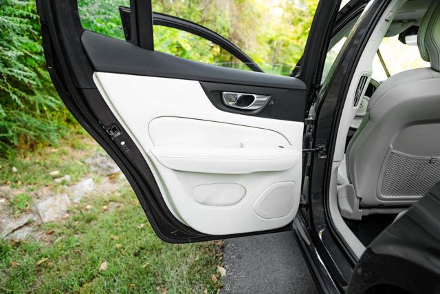 2024 Volvo S60 B5-DarkTheme-FWD/BlindSpotMonitor/HeatedSeats/BackupCamera/NAV - 23094542 - 12