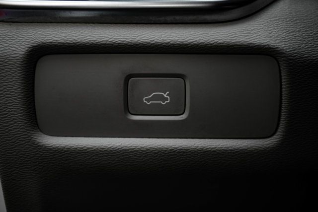 2024 Volvo S60 B5-DarkTheme-FWD/BlindSpotMonitor/HeatedSeats/BackupCamera/NAV - 23094542 - 19