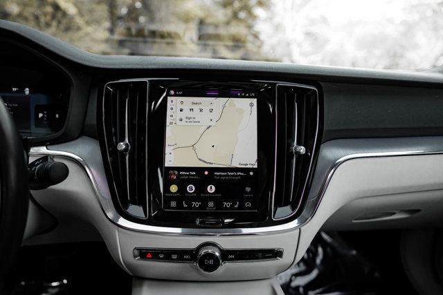 2024 Volvo S60 B5-DarkTheme-FWD/BlindSpotMonitor/HeatedSeats/BackupCamera/NAV - 23094542 - 20