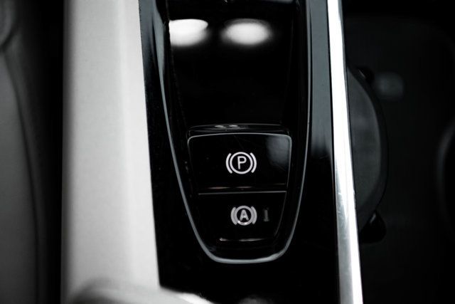 2024 Volvo S60 B5-DarkTheme-FWD/BlindSpotMonitor/HeatedSeats/BackupCamera/NAV - 23094542 - 25