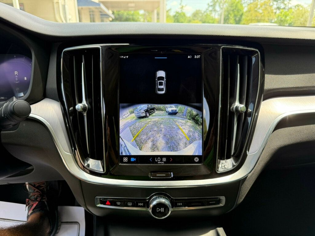 2024 Volvo S60 B5 Core photo 6