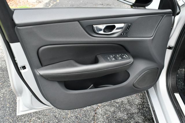 2024 Volvo S60 B5 FWD Core Dark Theme Sedan W/Climate Package - 22861674 - 10