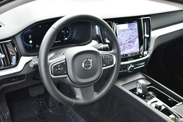 2024 Volvo S60 B5 FWD Core Dark Theme Sedan W/Climate Package - 22861674 - 11