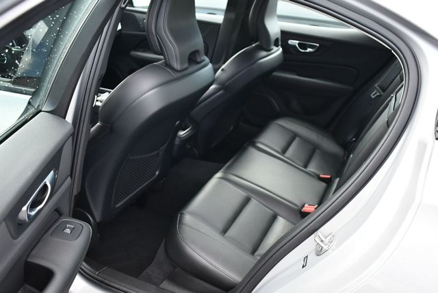 2024 Volvo S60 B5 FWD Core Dark Theme Sedan W/Climate Package - 22861674 - 14