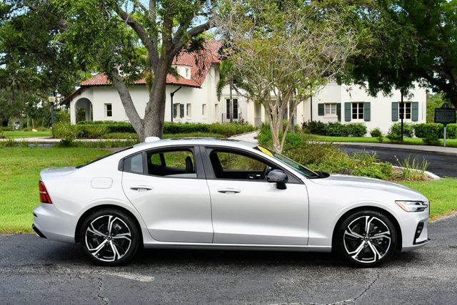 2024 Volvo S60 B5 FWD Core Dark Theme Sedan W/Climate Package - 22861674 - 30