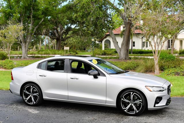 2024 Volvo S60 B5 FWD Core Dark Theme Sedan W/Climate Package - 22861674 - 34