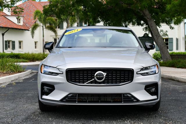 2024 Volvo S60 B5 FWD Core Dark Theme Sedan W/Climate Package - 22861674 - 36