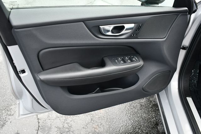 2024 Volvo S60 B5 FWD Core Dark Theme Sedan W/Climate Package - 22861674 - 48