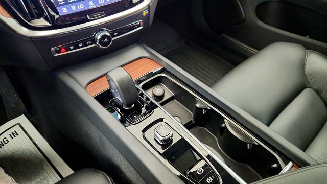 2024 Volvo S60 B5 FWD Plus Dark Theme - 23094266 - 15