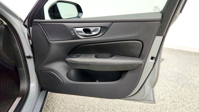 2024 Volvo S60 B5 FWD Plus Dark Theme - 23094266 - 24