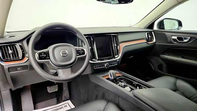 2024 Volvo S60 B5 Plus Dark Theme w/ Climate Pkg & 19'' Alloy Wheels - 23094266 - 11
