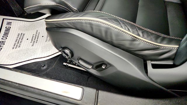 2024 Volvo S60 Recharge Plug-In Hybrid T8 eAWD PHEV Plus Black Edition - 22963957 - 11