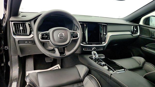 2024 Volvo S60 Recharge Plug-In Hybrid T8 eAWD PHEV Plus Black Edition - 22963957 - 12