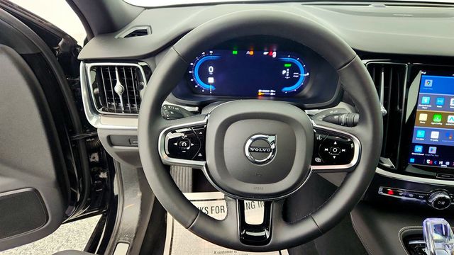 2024 Volvo S60 Recharge Plug-In Hybrid T8 eAWD PHEV Plus Black Edition - 22963957 - 13