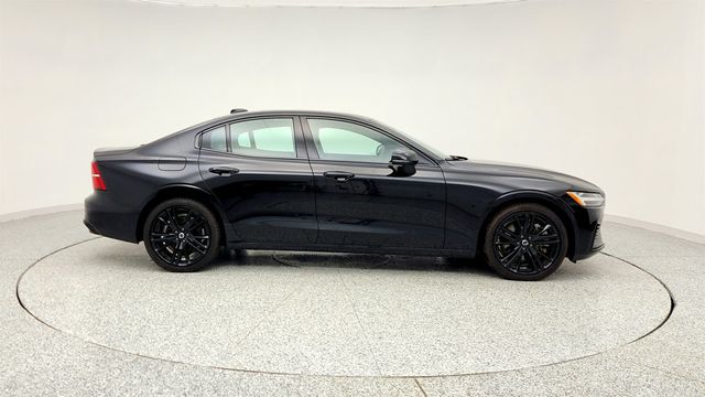 2024 Volvo S60 Recharge Plug-In Hybrid T8 eAWD PHEV Plus Black Edition - 22963957 - 3