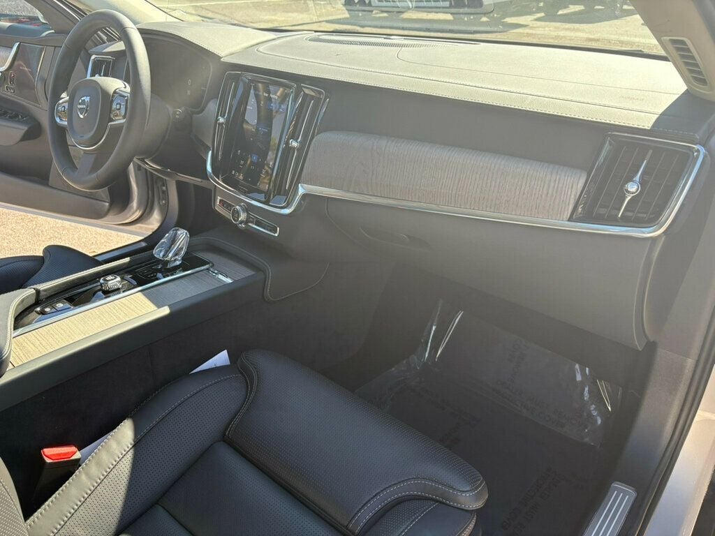 2024 Volvo V90 Cross Country Cross-Country/AWD/B6/Ultimate/HeadsUpDisplay/PanoramicRoof - 22927521 - 27