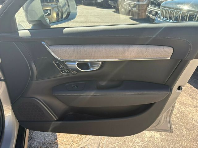 2024 Volvo V90 Cross Country Cross-Country/AWD/B6/Ultimate/HeadsUpDisplay/PanoramicRoof - 22927521 - 30