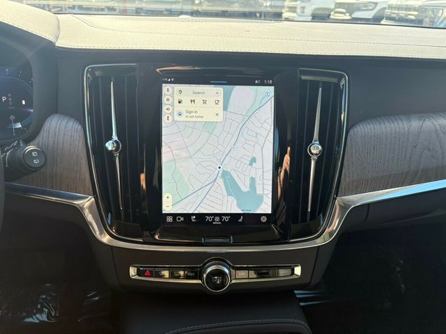 2024 Volvo V90 Cross Country Cross-Country/AWD/B6/Ultimate/HeadsUpDisplay/PanoramicRoof - 22927521 - 34